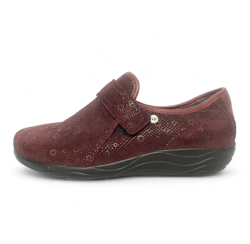 Women's Desna Slip-On Shoes In Bordeaux Drops Mighty