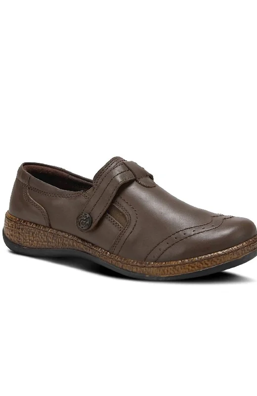 Women's Smolqua Shoes In Brown