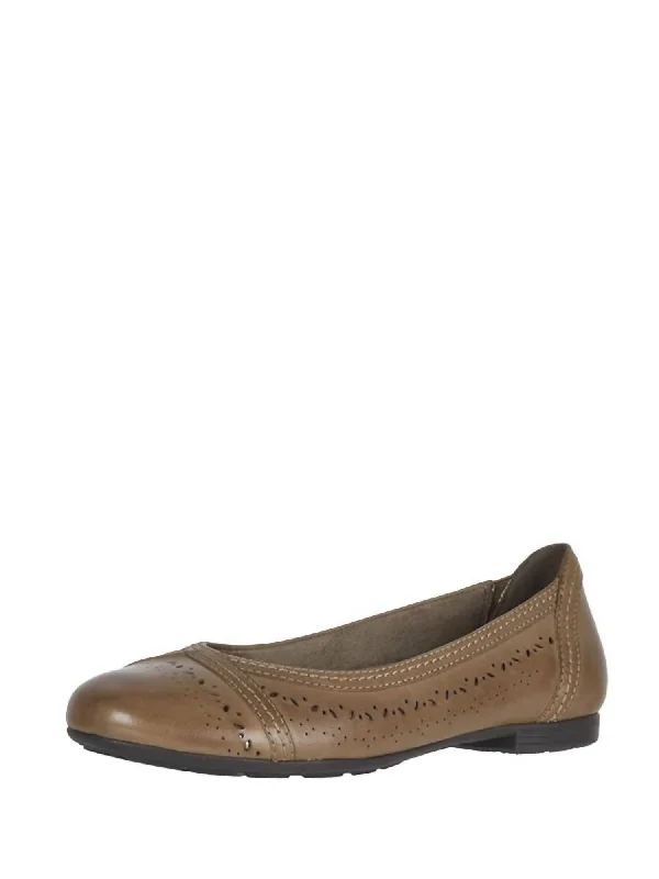 Women's Vista Nova Ballet Flat In Almond