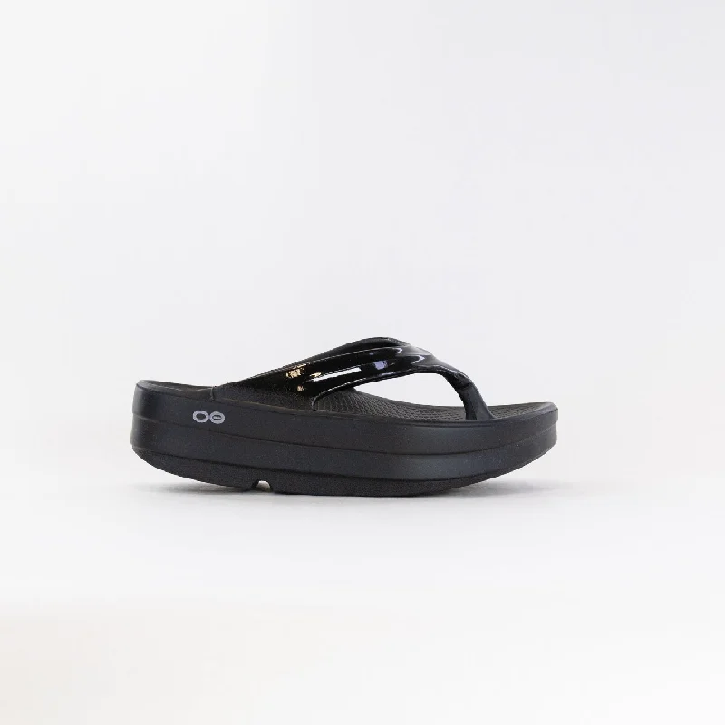 OOFOS OOMega Oolala Thong Sandal (Women's) - Black