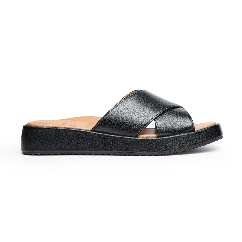 Linzi Sandal