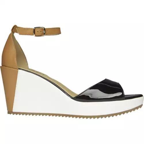 WOMEN'S VANELI LEMY WEDGE | BLACK PATENT COMBO